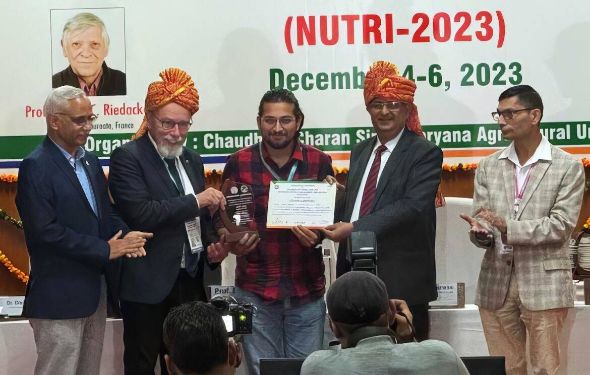 Gopal-Krishan-bags-award