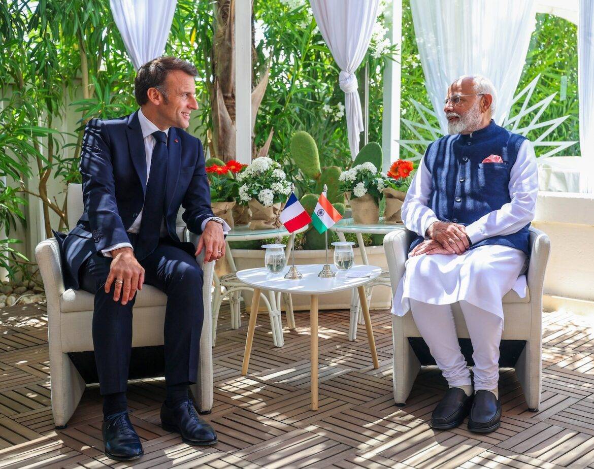 PM Narendra Modi meets with French President Emmanuel Macron